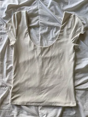 Old navy soft top cream  thumbnail 2