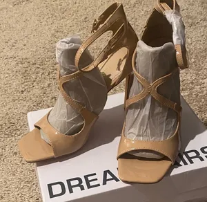 Dream Paris Heels Size 6.5 thumbnail 1