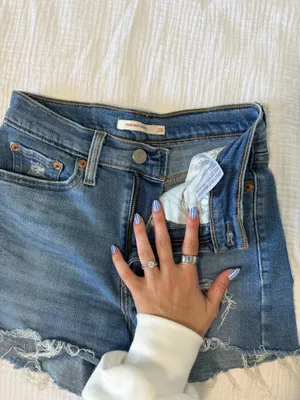 Levi’s Shorts thumbnail 2