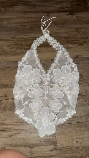 Lace halter top thumbnail 2