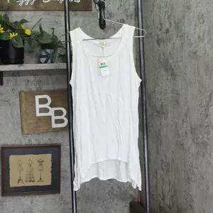 NWT Pink Rose Juniors Side-Slit Handkerchief-Hem Tank Top White L thumbnail 2