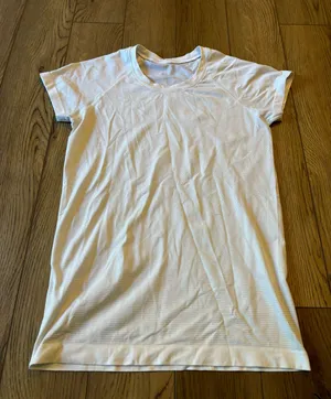 Lululemon Swiftly Tech thumbnail 1