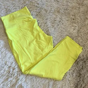 LULULEMON High Rise 22’’ inseam Bright Yellow Green Leggings Women’s Size 14 thumbnail 1