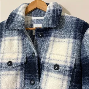 Abercrombie and Fitch A&F Blue Plaid Soft Sherpa Shacket Jacket Coat Size S thumbnail 2