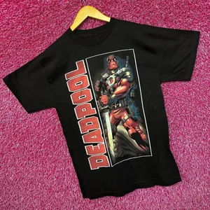 Deadpool Ultimate Timeline Wade Wilson Marvel Comics Tee L thumbnail 3