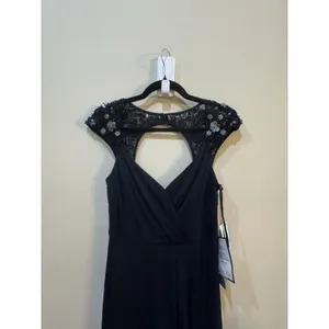 The Adrianna Papell beaded yoke chiffon gown Blue Size 4 thumbnail 6