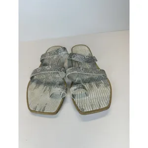 Dolce Vita Sandals Women 8 Silver Lizard Print Toe Loop Flat Slides thumbnail 2