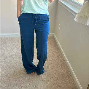 Athleta wide leg comfy pants. XS/S thumbnail 10