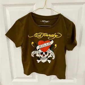 Ed Hardy LOVE KILLS SLOWLY crop top LARGE thumbnail 1