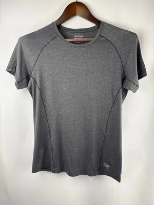 Women’s Arc’Teryx Small Dark Gray Sport T-Shirt thumbnail 1