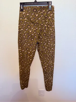 Offline by Aerie High-Rise 7/8 Leggings Medium thumbnail 3