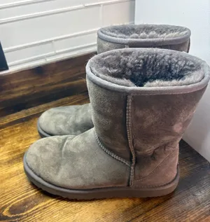 Ugg gray boots size 8 thumbnail 1