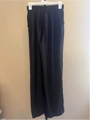 Size XS (Tall) Halara High Waisted Plicated Side Pocket Wide Leg Waffle Pants thumbnail 4
