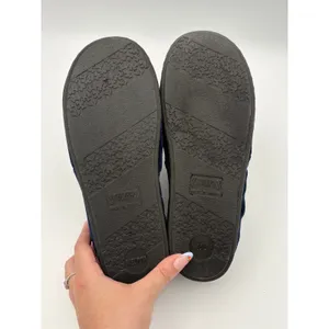 Women’s Sabra Negev Size 8 Royal Blue Velvet Slippers thumbnail 6