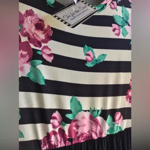CELESTE “” Maxi Dress NWT! W/ Side Pockets!!🌸 thumbnail 7