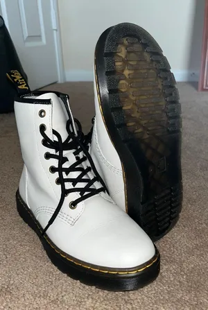 Dr. Martens thumbnail 3