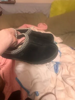 UGG Slippers thumbnail 4
