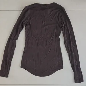 Lululemon Athletica Ribbed Dark Brown Long Sleeve Top Size 2 thumbnail 3