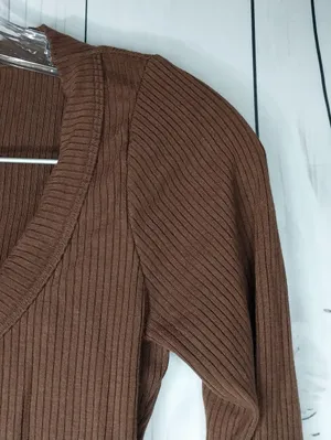 Reformation Paige Brown Ribbed Scoop Neck Long-Sleeve 90’s Y2K Neutral Crop Top thumbnail 4