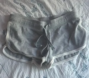 PacSun Shorts thumbnail 1