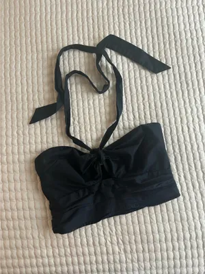 Abercrombie & Fitch Top  thumbnail 2
