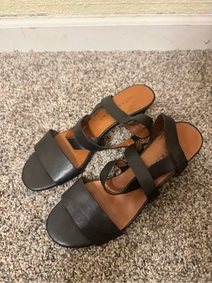 Lucky Brand Black Strappy Leather Slingback Heel Sandals thumbnail 2