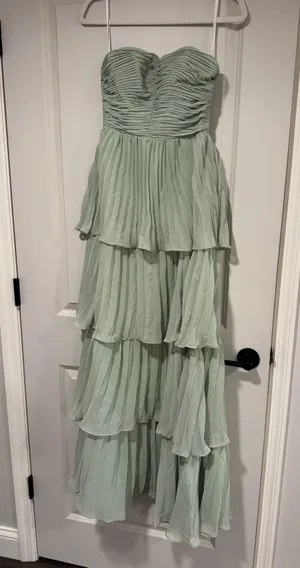 brand new prom dress thumbnail 2