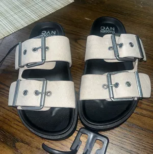 Madewell NYC Beige Double-Buckle Slide Sandals thumbnail 1
