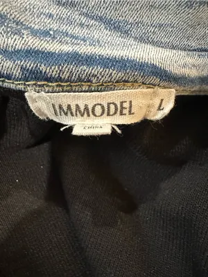 IMMODEL Denim‑Trim Cropped Jersey Top – Patch “68” – Size Large Blue thumbnail 11
