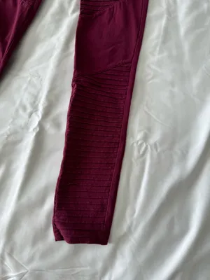 Maroon Leggings With Ruched Panel Details thumbnail 4
