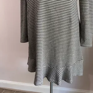 Loft Houndstooth Ruffle Posh Trim Mini‎ Dress Black and White Size 10 thumbnail 8