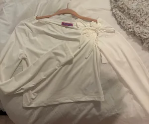 Edikted White Top thumbnail 1