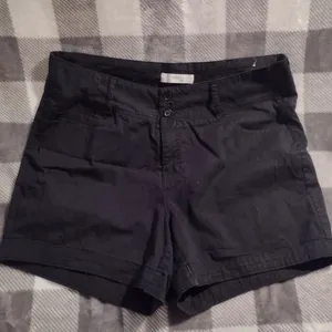 Royalty for Me Black Shorts 1X thumbnail 2