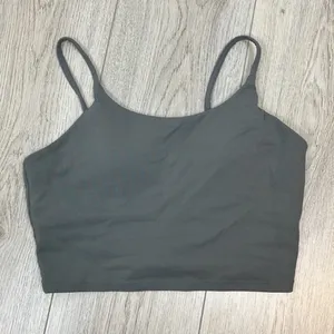 Grey Cropped Workout Tank (Unknown Brand) Size L thumbnail 4