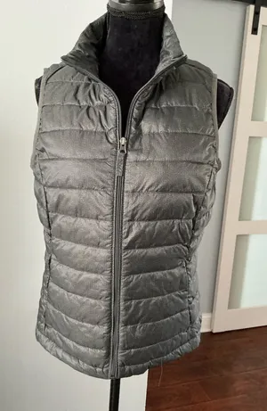 Lightweight puffer vest 🌷 Gray Size M thumbnail 1