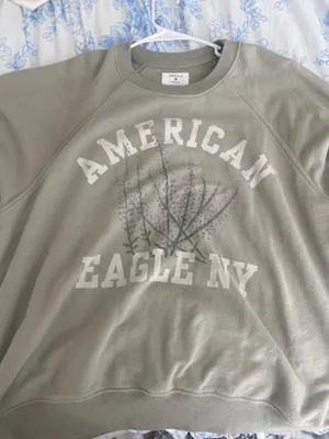 American Eagle Sweatshirt thumbnail 4
