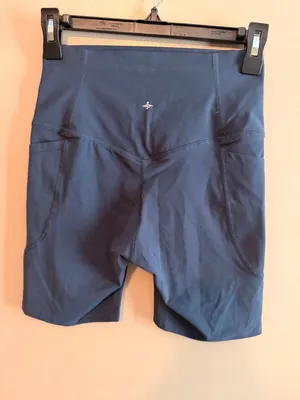 Halara Small Womens High-Waisted Navy biker Shorts With Side Pockets - Size S thumbnail 3