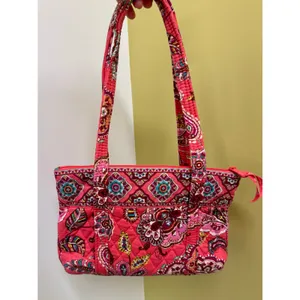 Vera Bradley Pink Shoulder Bag Zip Top Call me Coral Retired Pailsey Medallion thumbnail 2