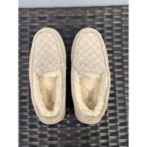 UGG moccasin Women’s size 6 thumbnail 2