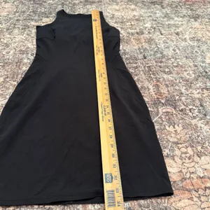 Lululemon Slim-Fit Above-Knee Dress Black Size 2 Womens LBD Athleisure‎ Y2K thumbnail 6