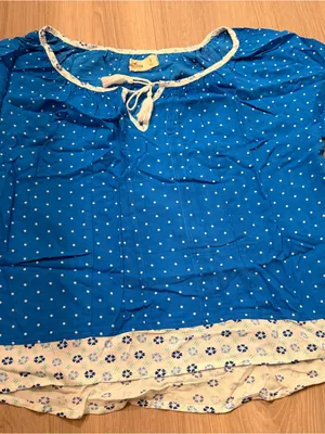 Hollister (Size S) thumbnail 1