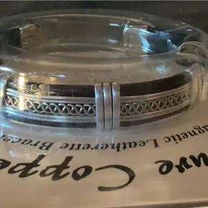 NWT Magnetic Leatherette Bracelet thumbnail 2