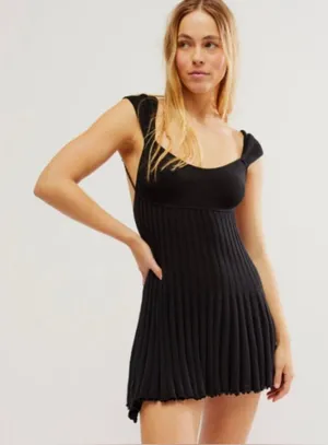 Free People Cherie Mini Pleated Knit Dress in Black. Size Large thumbnail 1