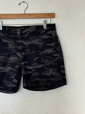 Isaac Mizrahi Black & Gray Camo Bermuda Shorts thumbnail 2
