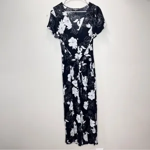 Lulus North Pacific‎ Black White Floral Cropped Wide Leg Pockets Jumpsuit SMALL thumbnail 5