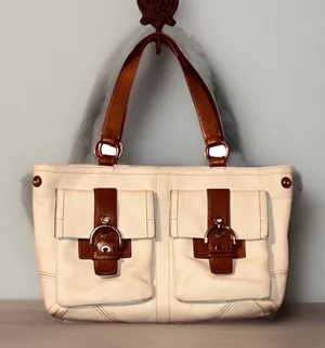 Large Coach Cream Leather Soho Shoulder Bag Double Pocket with Wallet thumbnail 1