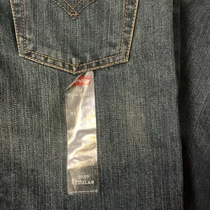 Levi’s 505 straight-fit jean loose in hip & thigh blue jeans thumbnail 3
