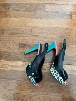 G by Guess Black Heels with Pink Accents Open-Toe Slingbacks thumbnail 4