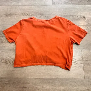 Urban Outfitters Cropped T-Shirt Short Sleeve Casual Everyday Top Orange Large L thumbnail 2
