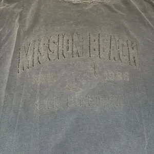 Vintage Faded Mission Beach San Diego Blue Tshirt Medium Cropped thumbnail 2